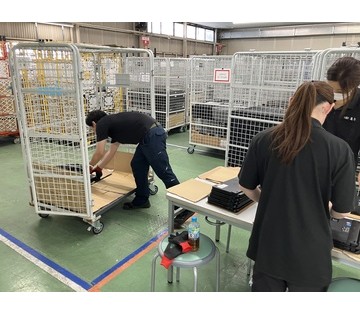 株式会社萬年